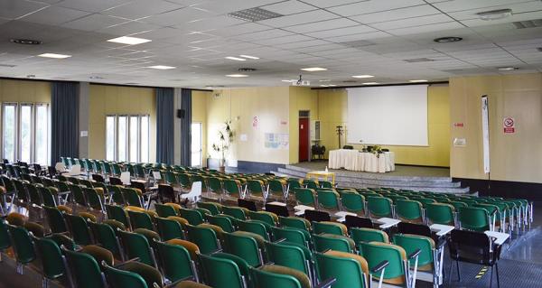 Auditorium_TavoloRelatori